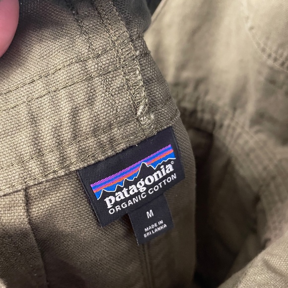 NWOT Patagonia Stand Up Short Overalls - Picture 5 of 5